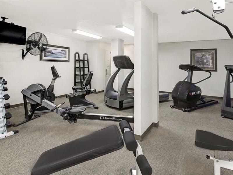 Value Suites Extended Stay - Arlington Dış mekan fotoğraf