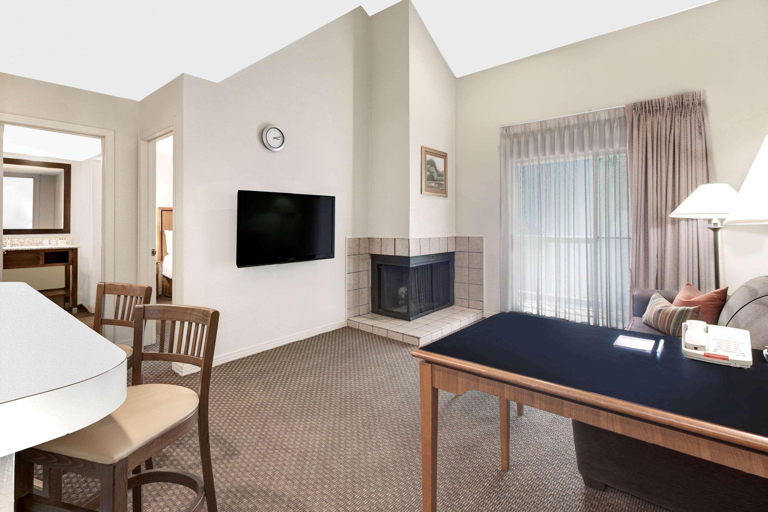 Value Suites Extended Stay - Arlington Dış mekan fotoğraf